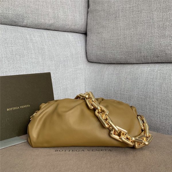 the chain pouch bottega veneta