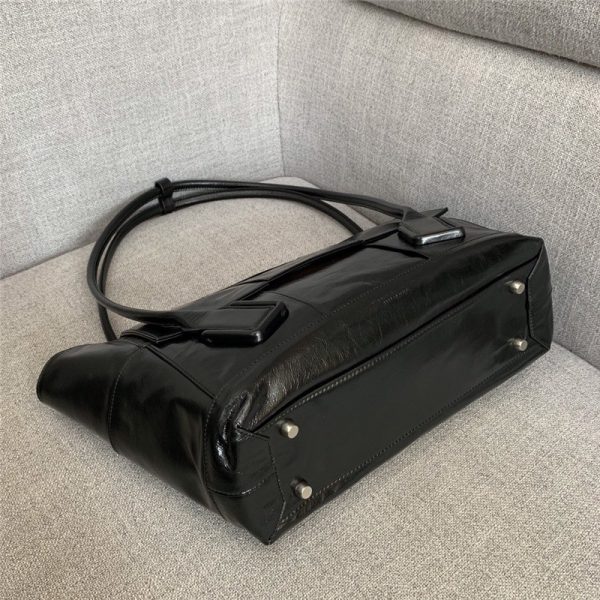 bottega veneta arco slouch bag - Image 5
