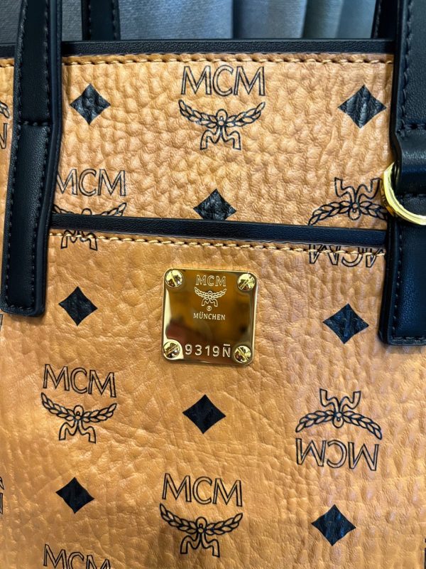 Mcm Autumn And Winter New Product Diagonal Bag A - Image 3
