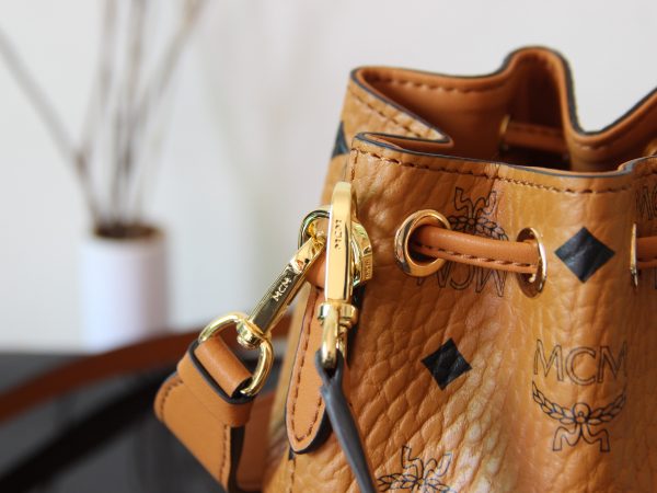 Mcm Rabbit Drawstring Bucket Bag - Image 5