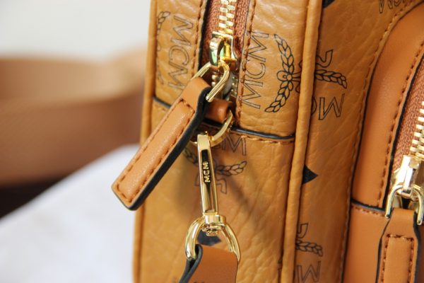 Mcm Klassik Camera Bag - Image 6