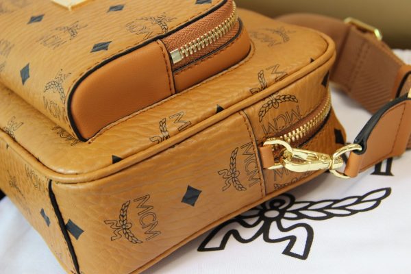 Mcm Klassik Camera Bag - Image 7