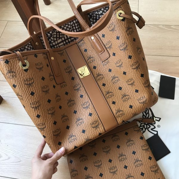 Mcm Mother and Child Shoulder Bag Visetos Liz