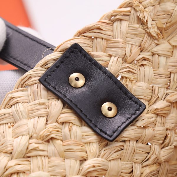 YSL Yves Saint Laurent PANIER Medium Bag - Image 13