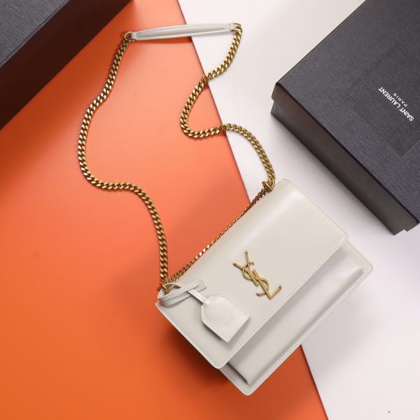 YSL Yves Saint Laurent ?????? Invincible Classic Bag White