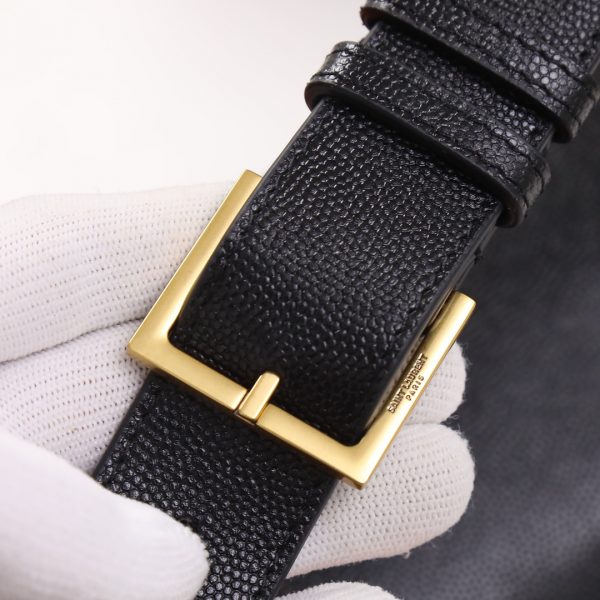 YSL Yves Saint Laurent Classic fanny pack or chest bag in black leather - Image 6