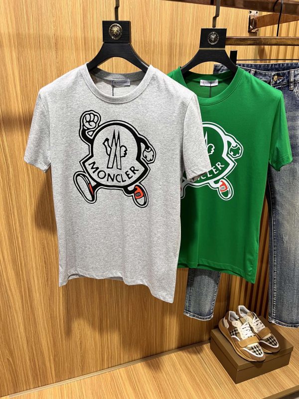Moncler Mengkou 2022 spring and summer new original single men's round neck short-sleeved T-shirt is sold at the counter simultaneously, high-end customization, simple fashion and versatile - Image 3