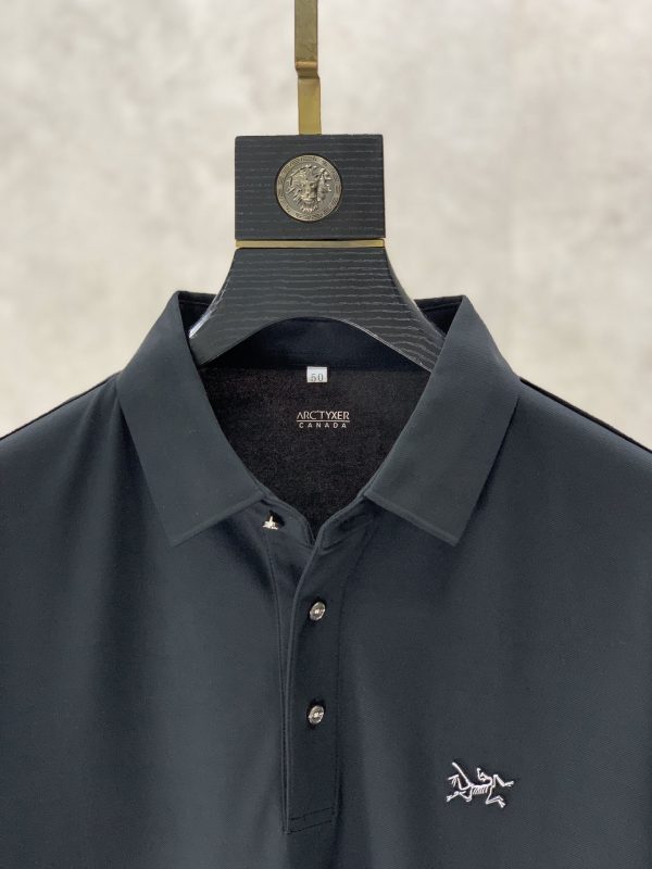 ARCTERYX's 2023 spring and summer official website synchronized hot styles continue to short-sleeved styles continue to be popular - Image 4