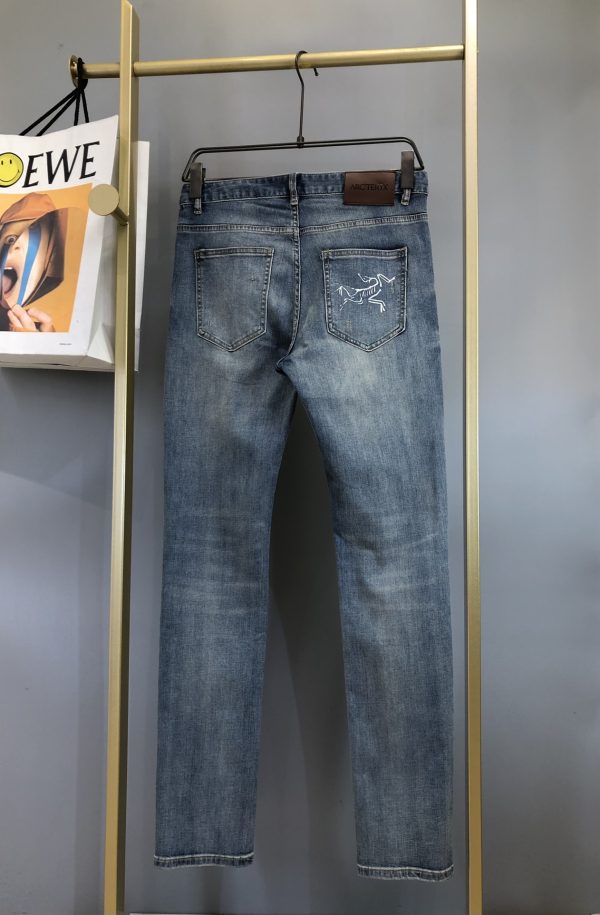 ARCTERYX Arc'teryx men's casual jeans, custom fabric denim denim fabric, really comfortable to wear on the upper body! soft, delicate and comfortable - Image 5