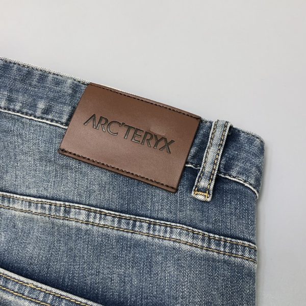ARCTERYX Arc'teryx men's casual jeans, custom fabric denim denim fabric, really comfortable to wear on the upper body! soft, delicate and comfortable - Image 9