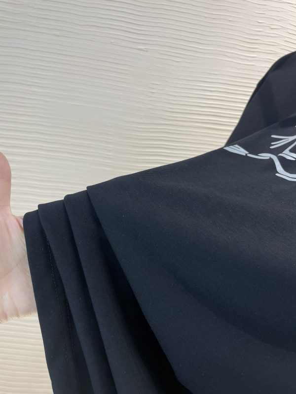 Top quality Arcteryx Archeopteryx 2023 new chest exquisite printing process pure cotton fabric 240g Black White S-XL - Image 8