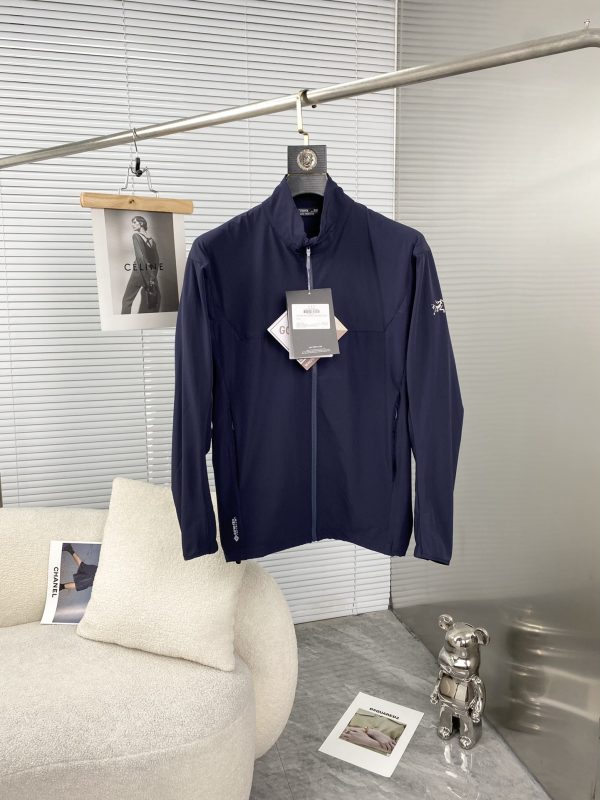 ARCTERYX's 2023 spring and summer new product sunscreen series, using high-tech sunscreen fabrics, breathability and comfort