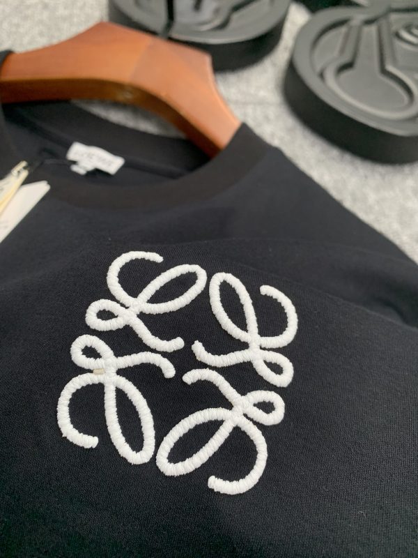LOEWE's latest short-sleeved T-shirts for 2023ss spring and summer are on sale! ! 2023 New T-shirts - Image 8