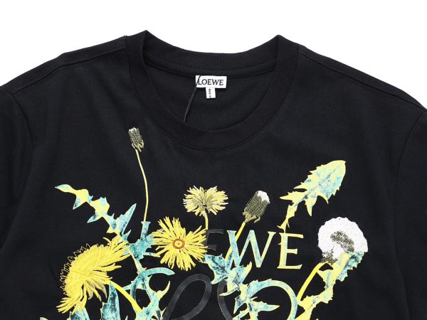 LOEWE 23SS Floral Embroidery Short Sleeves] Heavy industrial embroidery, the fabric is imported from the original factory and customized 40s double-strand smooth cotton, the fabric is soft and comfortable to the touch - Image 4