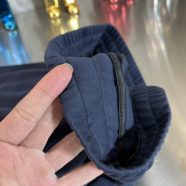 ❤️Loewe/ new spring and summer products, three standard complete casual pants, good products don't need too much introduction - Image 6