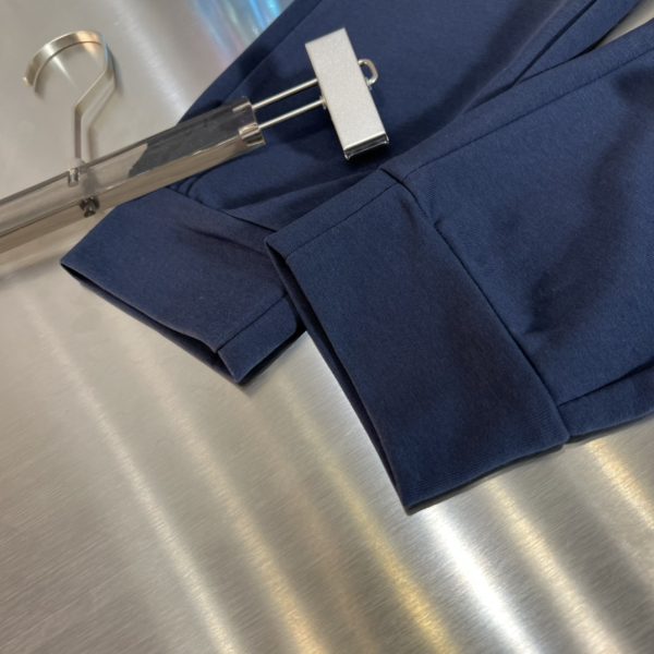 ❤️Loewe/ new spring and summer products, three standard complete casual pants, good products don't need too much introduction - Image 8