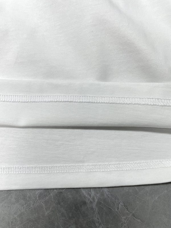 Loewe2023 new listing counter series cotton T-shirt! New design inspiration, very fashionable representative! Exquisite logo design - Image 9