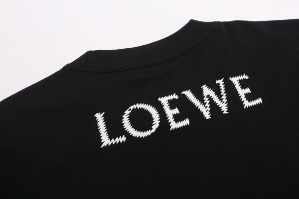 Loewe, Loewe 23ss embroidered Logo back print couple short-sleeved T-shirts. High-end minimalist style that never gets tired of looking at white, two-color three-dimensional embroidery puppy ? - Image 6