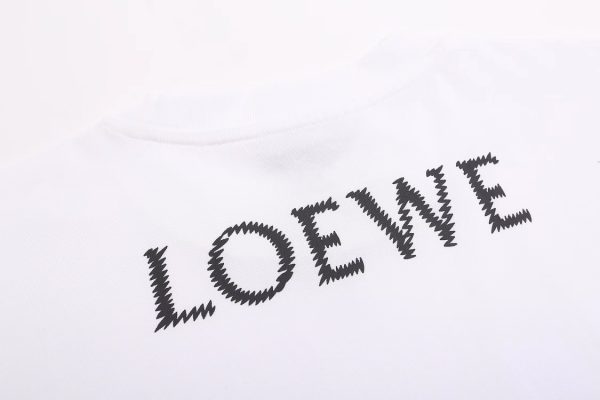 Loewe, Loewe 23ss embroidered Logo back print couple short-sleeved T-shirts. High-end minimalist style that never gets tired of looking at white, two-color three-dimensional embroidery puppy ? - Image 15