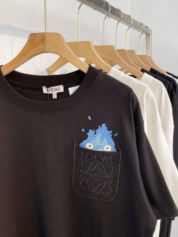 LOEWE # Exclusive custom weaving and dyeing pure cotton material has a superb texture, high-quality embroidery on the front chest, small flames, small flames, Haer's moving castle, solid color, simple and all-match models - Image 5