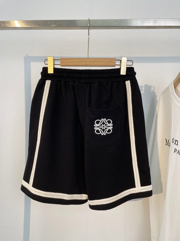 LOEWE# Exclusive custom weaving and dyeing pure cotton material has a superb texture. Front and rear panels are embroidered with a small Loewe logo - Image 3