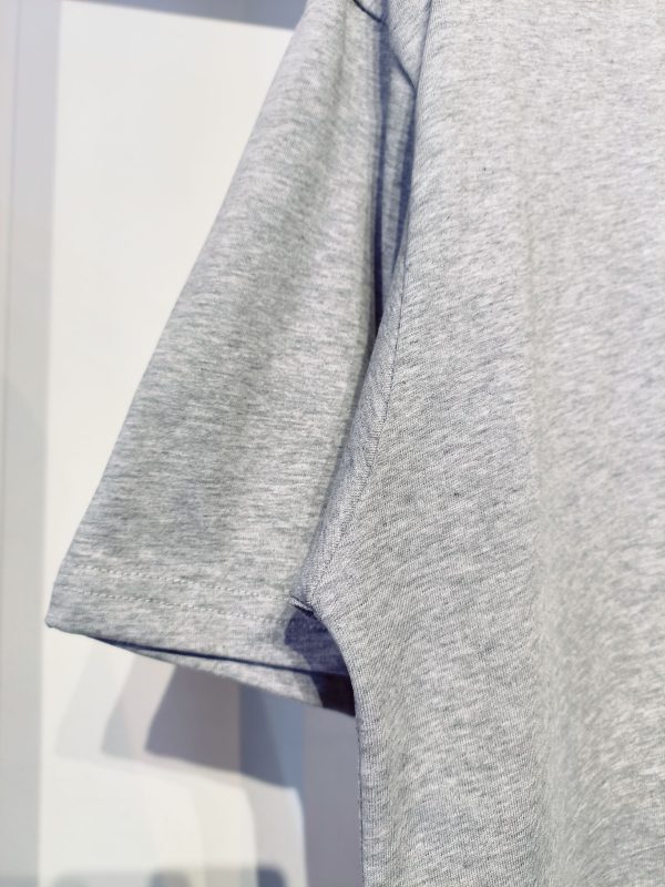 Hal moving castle short sleeve # LOEWE # Exclusive custom weaving and dyeing pure cotton material has a great texture - Image 10