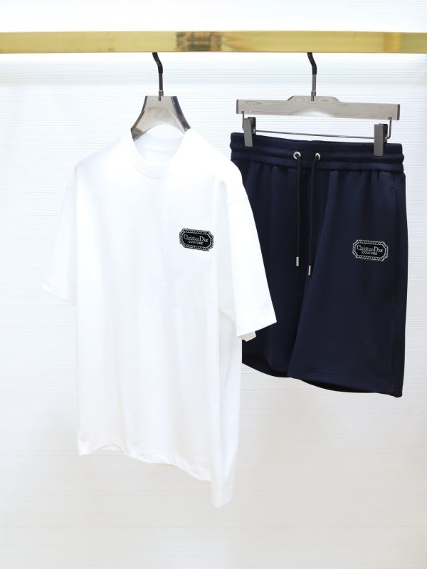 Brand [DIOR] 2023 new men's short-sleeved shorts suit! Synchronous sales on the official website! High-end version on the market - Image 4