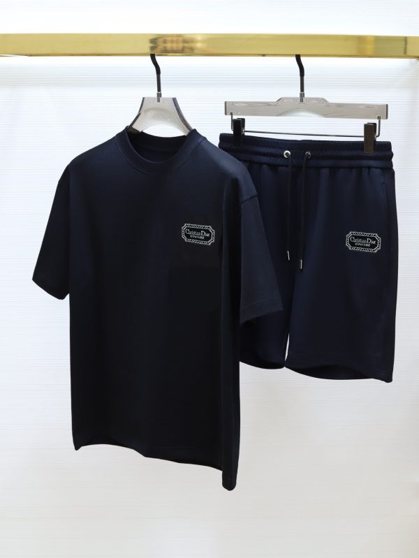 Brand [DIOR] 2023 new men's short-sleeved shorts suit! Synchronous sales on the official website! High-end version on the market - Image 5