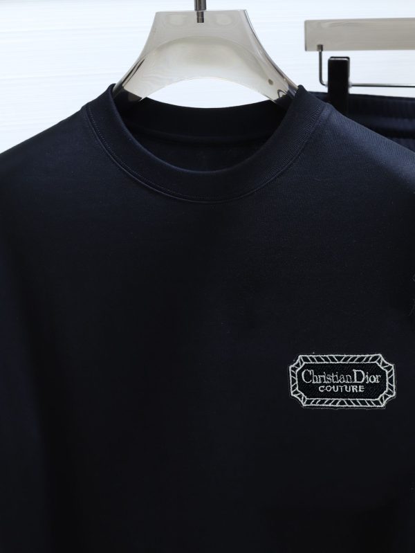 Brand [DIOR] 2023 new men's short-sleeved shorts suit! Synchronous sales on the official website! High-end version on the market - Image 7