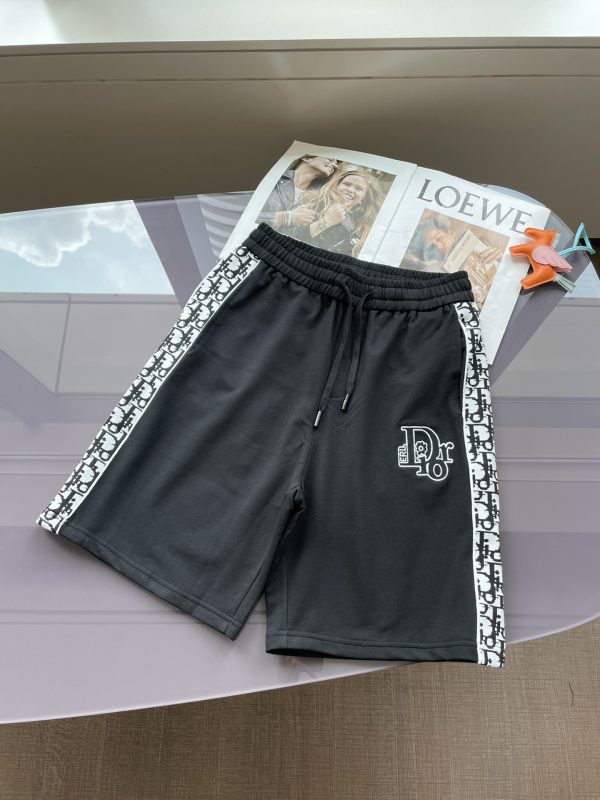 Dior 2023 summer new style to create a handsome and handsome man, full of style, seaside travel, it is definitely your first choice, very distinctive summer shorts - Image 2