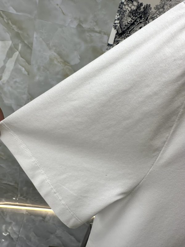 Dior 23AW summer new style - fashion and casual short-sleeved T-shirt, custom combed cotton fabric, handsome upper body, very clear color - Image 13