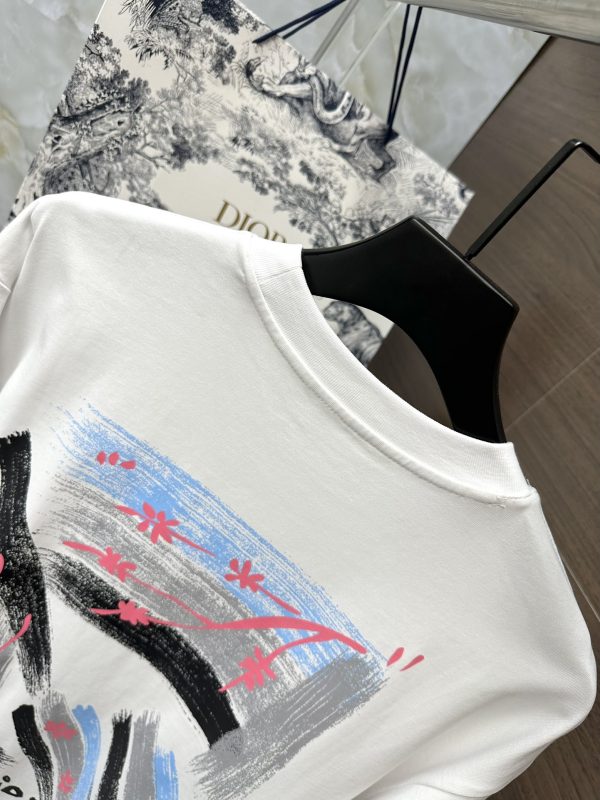 Dior 23AW summer new style - fashion and casual short-sleeved T-shirt, custom combed cotton fabric, handsome upper body, very clear color - Image 19