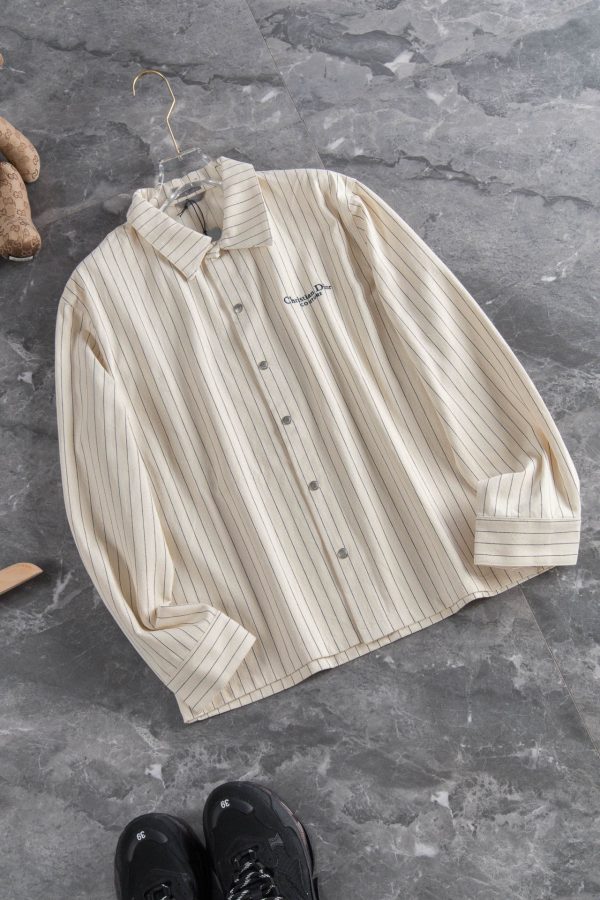 Dior/ stripe embroidery apricot jeans! Special counter 7000k to buy the original pattern opening, fixed weaving, fixed dyeing, stripe cycle pure cotton denim denim fabric, the original gray fabric is washed and desizing treatment, and the hand feel is restored to the fabric surface, and the fluffy feeling is super silky - Image 3