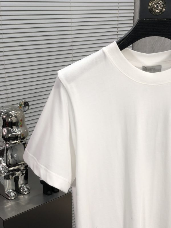 Dior? SS spring and summer new short-sleeved T-shirts, available at counters at the same time, imported pure cotton fabrics for customers, comfortable and breathable - Image 4