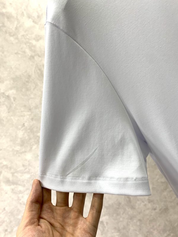 Celine 2023 summer new product ?fashionable round neck and short sleeves ?advanced custom all-match style counter classic element design - Image 8