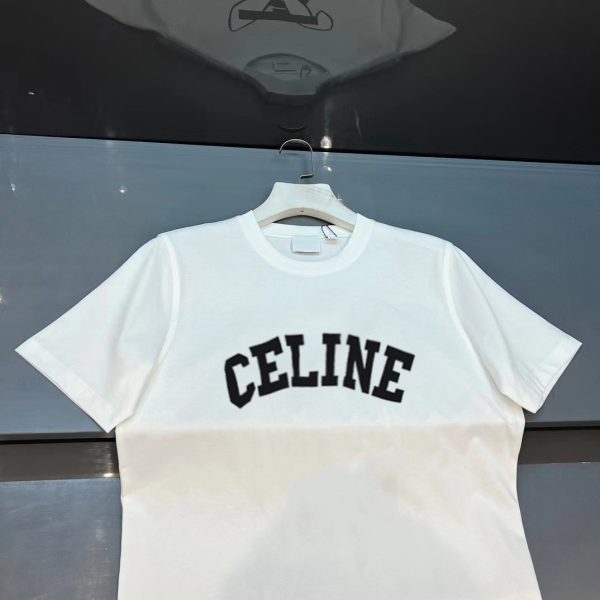 Real shot of brick cabinet CELINE# classic style exclusive custom weaving and dyeing pure cotton material soft and comfortable threaded round neck CELINE letter printing on the front - Image 13