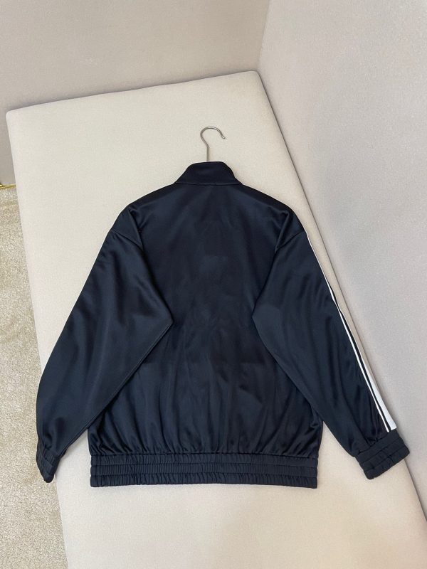 Jacket-quality unit ✨CEL23 spring and summer new classic sports jacket? 100% replica of the original diamond-patterned, dyed, and dyed fabric. Signature embroidered CELINE small letters on the chest - Image 10