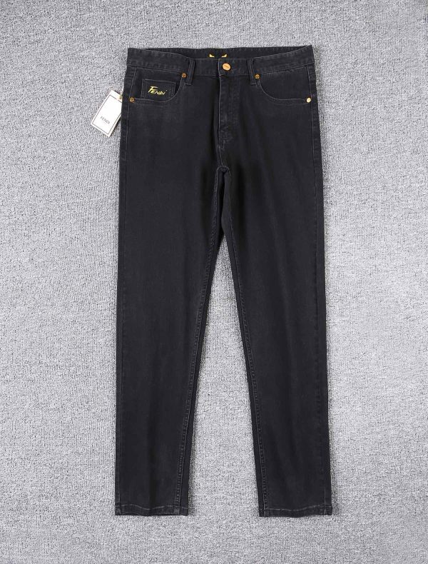 FENDI 2023 spring and summer new men's wash jeans. The counter is the same style, simple and generous. custom denim fabric