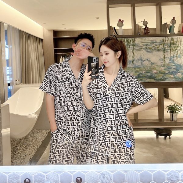 2023 FENDI Homewear High-definition Korean silk fabrics are skin-friendly, soft and comfortable for couples M～XXXL - Image 3