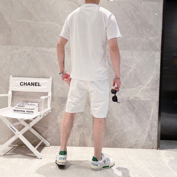 Brand [FENDI] 2023 new men's short-sleeved shorts suit! Synchronous sales on the official website! High-end version on the market! Delicate and soft - Image 5