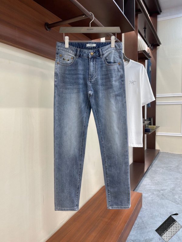 FENDI/2023 spring/summer new European counters Super A purchasing level overseas trading company order source, top original single high-end men's custom fashion slim straight jeans