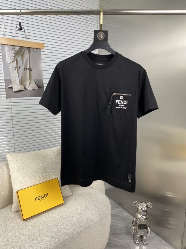 Fendi 2023 new short-sleeved T-shirt, stylish and stylish, simple and versatile. The version is crisp, classic Fanjia logo, new technology matching, comfortable to wear - Image 8