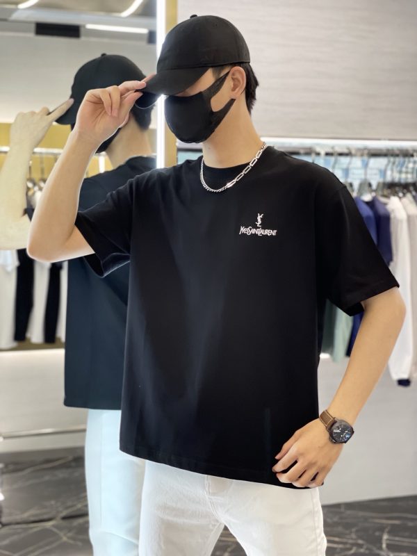 YSL-23S new round neck T. The highest version recommended [proud] same style for men and women! Simple letter shape on the chest. Brand weaving flower inlay technology on the cuffs - Image 11