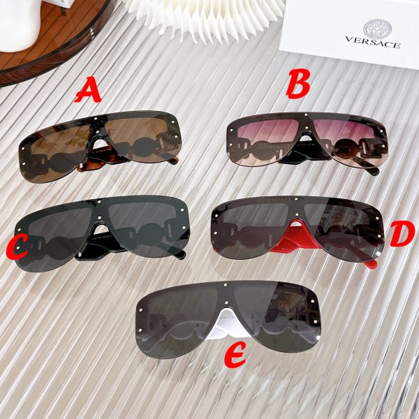 Versace Sunglasses   VE4391