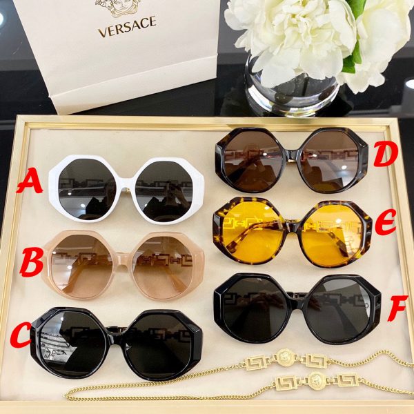 Versace Sunglasses   VE4395