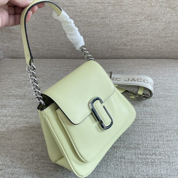 The Latest Glossy Calfskin Cross-Body Bag With Mj Shoulder Strap Is Detachable And Adjustable In Length And Dust Bag Green - Image 5