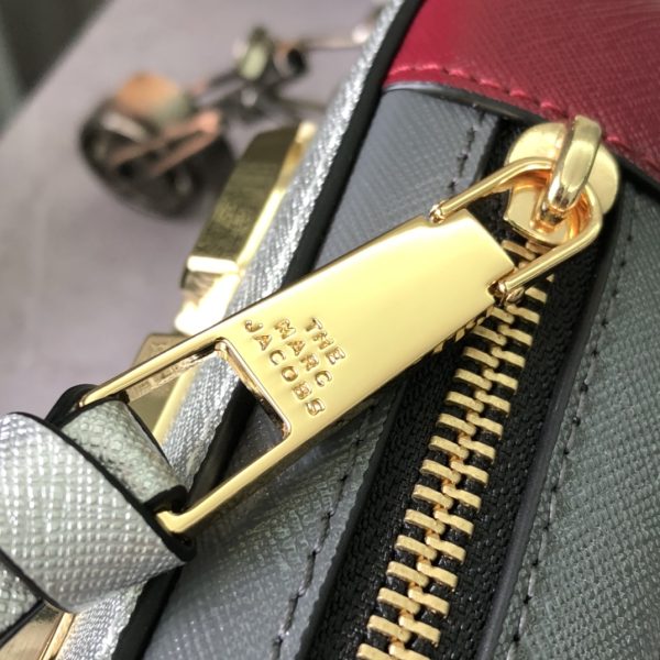 THE Marc Jacobs Vertical Phone Bag Saffiano Leather White Model M0016765—098 - Image 8
