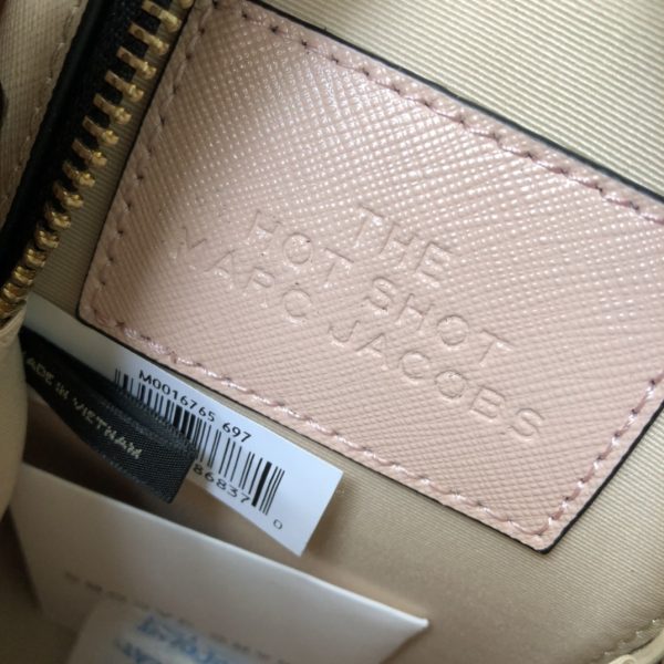 THE Marc Jacobs Vertical Phone Bag Saffiano Leather Pink Model M0016765—697 - Image 9