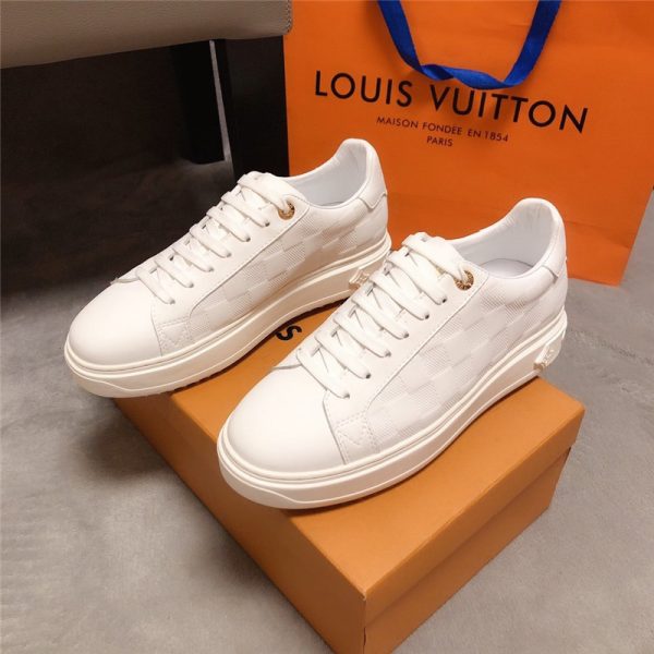 Loui Vuitton Mens LV sneakers