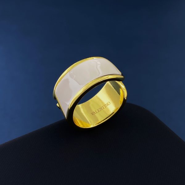 Valentino open-ended ring with a perforated V logo in white and black dripping - Image 3